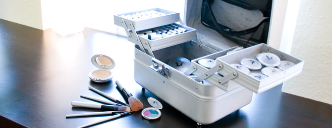 M1 Friseur Kosmetik01 Utensilien
