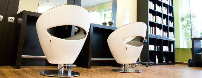 M1 Friseur Studio17 Stuehle